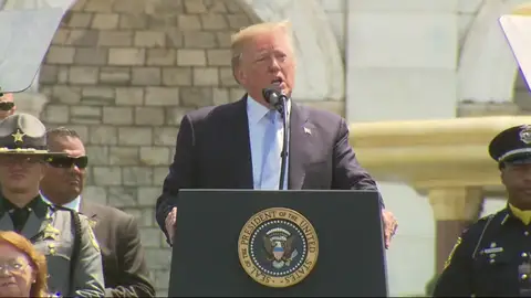 Trump pide la pena de muerte para los criminales que maten a policías en Estados Unidos Trump pide la pena de muerte para los criminales que maten a policías en Estados Unidos