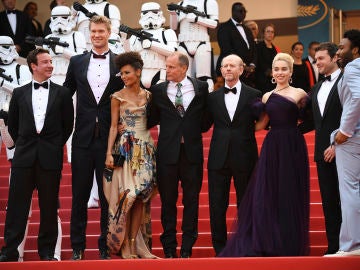 Thandie Newton junto al reparto de 'Han Solo: Una historia de Star Wars' en Cannes