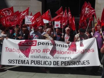 Concentración de los sindicatos en Ciudad Real en defensa de las pensiones