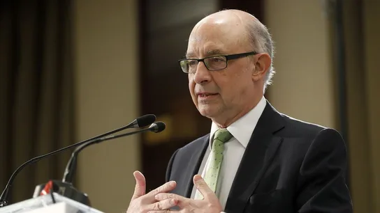 Cristóbal Montoro ante los medios Cristóbal Montoro ante los medios