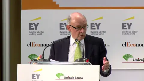 Montoro asegura que seguirá controlando la legalidad del gasto en Cataluña Montoro asegura que seguirá controlando la legalidad del gasto en Cataluña