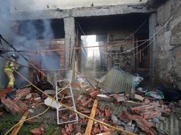 Destrozos ocasionados por la explosión en Tui Destrozos ocasionados por la explosión en Tui