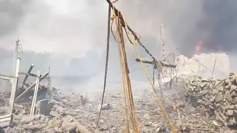 Fuerte explosión por pirotecnia en Tui Fuerte explosión por pirotecnia en Tui