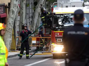 Parte del forjado de un edificio en rehabilitación, en el número 19 de la calle del General Martínez Campos, en el distrito de Chamberí de Madrid, que se derrumbó Parte del forjado de un edificio en rehabilitación, en el número 19 de la calle del General Martínez Campos, en el distrito de Chamberí de Madrid, que se derrumbó