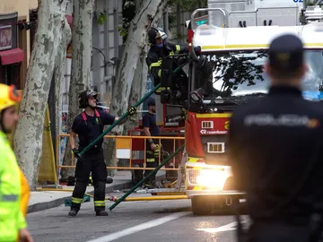 Parte del forjado de un edificio en rehabilitación, en el número 19 de la calle del General Martínez Campos, en el distrito de Chamberí de Madrid, que se derrumbó Parte del forjado de un edificio en rehabilitación, en el número 19 de la calle del General Martínez Campos, en el distrito de Chamberí de Madrid, que se derrumbó