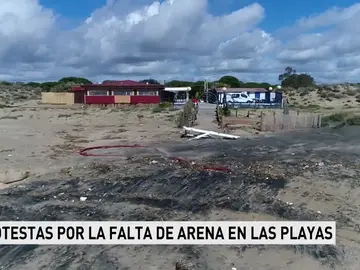 Vecinos protestan por la falta de arena en las playas Vecinos protestan por la falta de arena en las playas