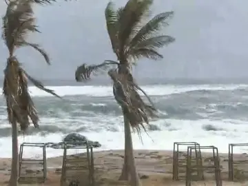 Al menos 17 desaparecidos por ciclón Mekunu en una isla yemení en el Índico Al menos 17 desaparecidos por ciclón Mekunu en una isla yemení en el Índico