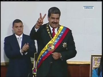 Maduro jura como presidente de Venezuela hasta 2025 