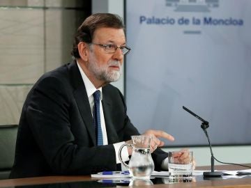 Mariano Rajoy ante los medios de comunicación en La Moncloa