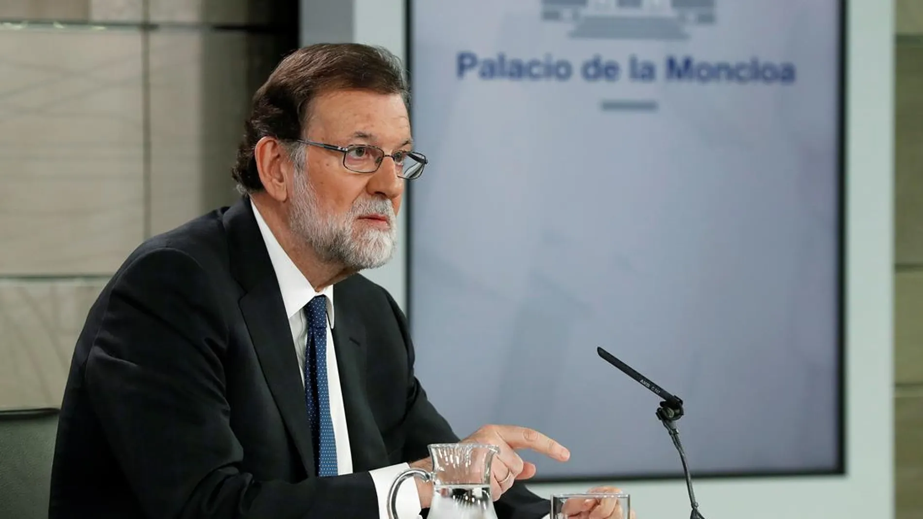 Mariano Rajoy ante los medios de comunicación en La Moncloa Mariano Rajoy ante los medios de comunicación en La Moncloa