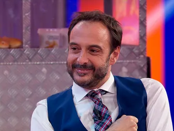 Roberto Vilar cuenta a Mariló Montero sus inicios en la televisión Roberto Vilar cuenta a Mariló Montero sus inicios en la televisión