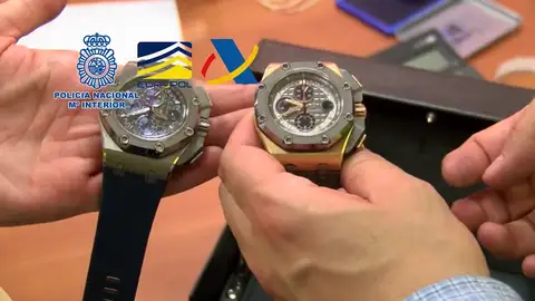 Intervenidos cuatro diamantes valorados en 2.600.000 euros y 720 monedas de oro Intervenidos cuatro diamantes valorados en 2.600.000 euros y 720 monedas de oro