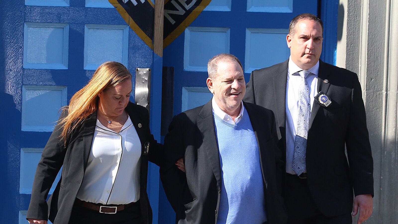 Harvey Weinstein, acusado formalmente de dos cargos de violación y uno de agresión sexual