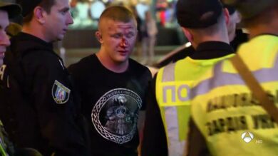 Así son los ultras ucranianos que agredieron a los seguidores del Liverpool: veteranos de guerra y neofascistas