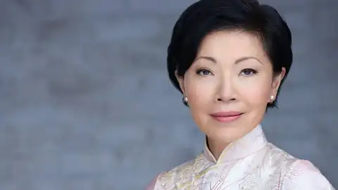 La actriz Elizabeth Sung La actriz Elizabeth Sung