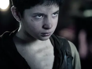 Arnau, obligado a humillarse ante los Puig Arnau, obligado a humillarse ante los Puig