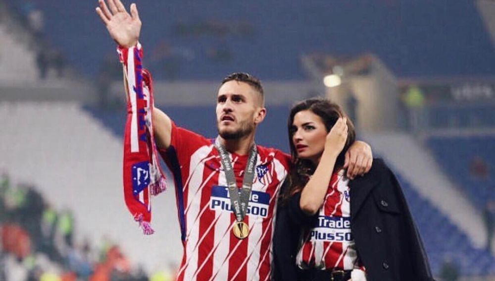 koke resurrección, del atlético de madrid, se casa con el amor de su