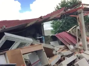 Así quedó la zona próxima al lugar de la explosión en Tui Así quedó la zona próxima al lugar de la explosión en Tui