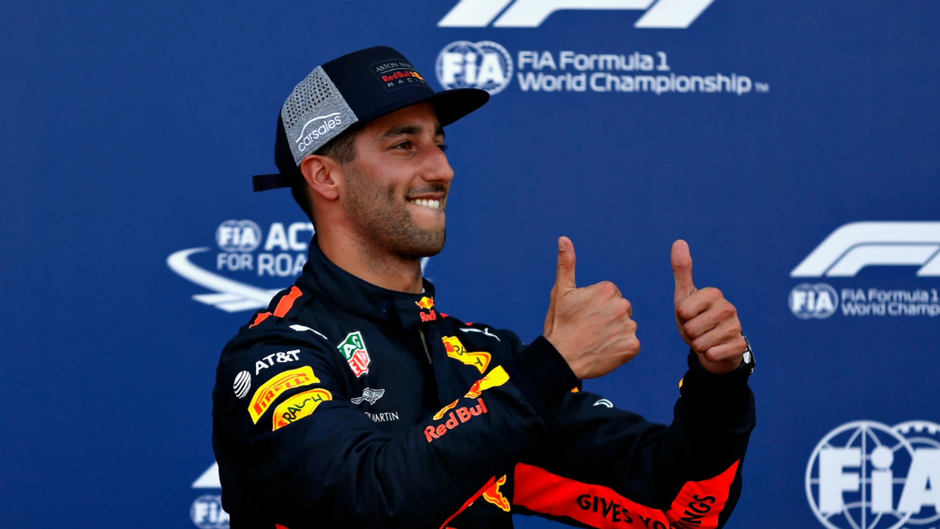 Ricciardo celebra un triunfo