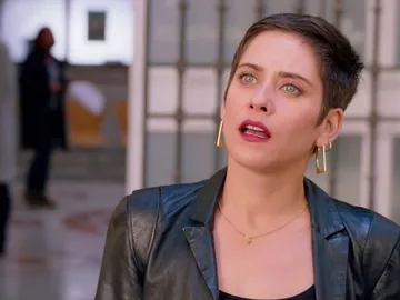 Carmen, ¿de nuevo enamorada? Carmen, ¿de nuevo enamorada?