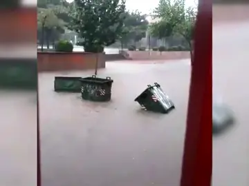 Una tromba de agua provoca riadas en varias zonas de Valdepeñas Una tromba de agua provoca riadas en varias zonas de Valdepeñas