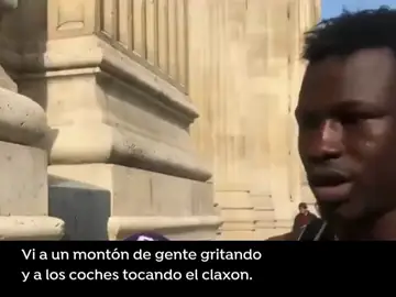 El hombre que salvó la vida a un niño en París detalla su hazaña: "He visto que se le podía coger por el balcón y he empezado a escalar" El hombre que salvó la vida a un niño en París detalla su hazaña: "He visto que se le podía coger por el balcón y he empezado a escalar"