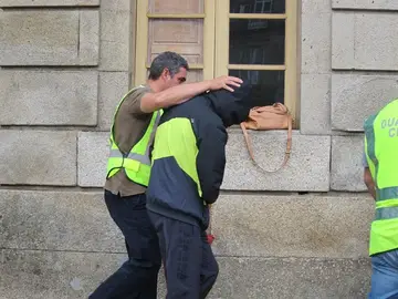 En la imagen, el dueño de la pirotecnia que provocó la explosión en Tui En la imagen, el dueño de la pirotecnia que provocó la explosión en Tui