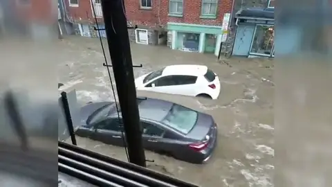 Las fuertes lluvias provocan fuertes inundaciones en gran parte de Maryland, en Estados Unidos Las fuertes lluvias provocan fuertes inundaciones en gran parte de Maryland, en Estados Unidos