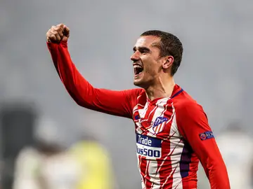 Griezmann celebra la Europa League con el Atlético de Madrid Griezmann celebra la Europa League con el Atlético de Madrid