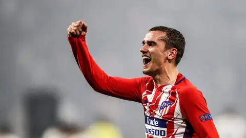 Griezmann celebra la Europa League con el Atlético de Madrid Griezmann celebra la Europa League con el Atlético de Madrid