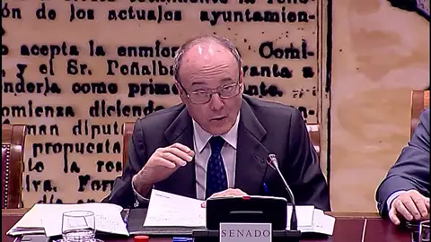 Linde afirma que los casos de corrupción no tienen demasiado interés económico, pero sí la inestabilidad política Linde afirma que los casos de corrupción no tienen demasiado interés económico, pero sí la inestabilidad política
