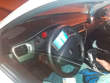 El móvil acoplado al volante El móvil acoplado al volante