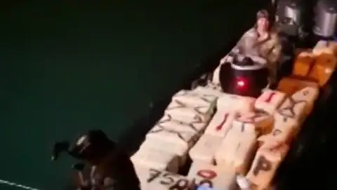 <p>La Guardia Civil se incauta de un nuevo alijo de más de dos toneladas de hachís </p><p><p class="MsoFooter" style="margin-left:4.0cm;text-align:justify;tab-stops:35.4pt center 148.85pt right 425.2pt"></p></p> <p>La Guardia Civil se incauta de un nuevo alijo de más de dos toneladas de hachís </p><p><p class="MsoFooter" style="margin-left:4.0cm;text-align:justify;tab-stops:35.4pt center 148.85pt right 425.2pt"></p></p>