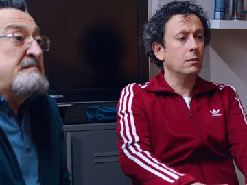 Cristóbal y Benito se hacen 'amigos' del capo de la cárcel Cristóbal y Benito se hacen 'amigos' del capo de la cárcel