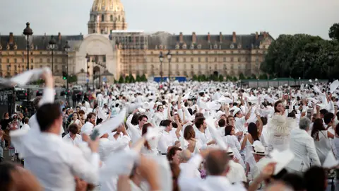 Cena en blanco en París Cena en blanco en París
