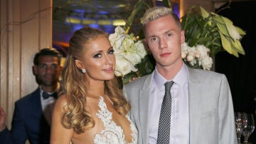 Paris Hilton con su hermano Barron