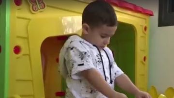 El niño israelí que habla inglés sin haberlo aprendido antes