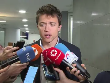 <p>Errejón, sobre la marcha de Rajoy: "No le ganó el pulso a la sociedad española"</p> <p>Errejón, sobre la marcha de Rajoy: "No le ganó el pulso a la sociedad española"</p>