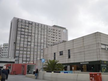 Vista general del Hospital universitario de La Paz en Madrid