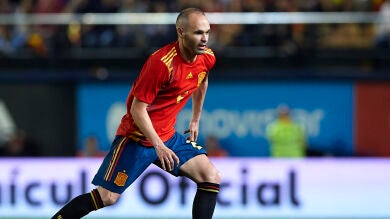 <p>Iniesta y el adiós del jugador más elegante que busca su segunda estrella</p>