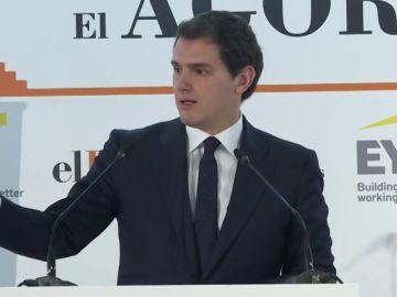 <p>Rivera asegura que su partido no va a cambiar de criterio y confirma que peleará para "sacar adelante" los Presupuestos</p>