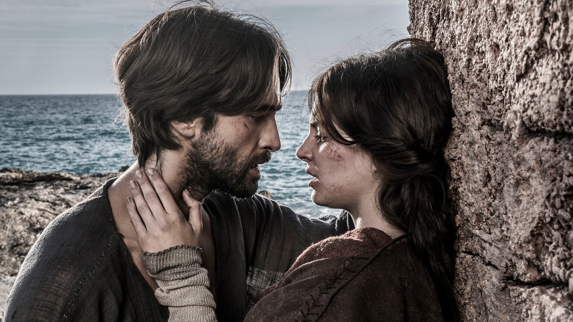 Arnau quebranta la ley ante la fascinaci&oacute;n de Aledis