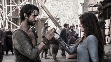 Aledis despierta en Arnau un deseo insaciable 