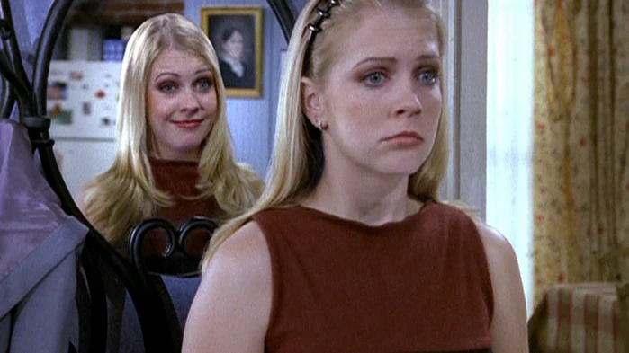Sabrina, cosas de brujas - Temporada 7 - Capítulo 11: La mentirosa, la bruja y el guardarropa Sabrina, cosas de brujas - Temporada 7 - Capítulo 11: La mentirosa, la bruja y el guardarropa