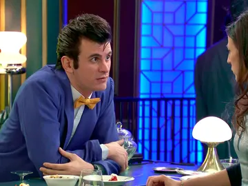 Carvajal encandila a Llanos y tontea con Trini Carvajal encandila a Llanos y tontea con Trini