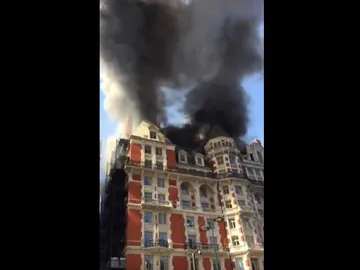 Incendio en el Mandarin Oriental Hotel de Londres Incendio en el Mandarin Oriental Hotel de Londres