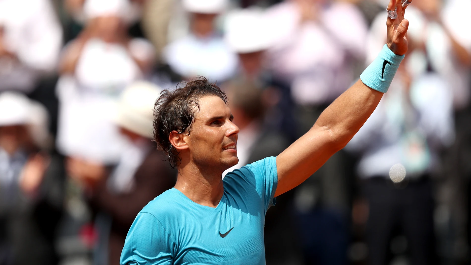Nadal celebra una victoria en Roland Garros Nadal celebra una victoria en Roland Garros