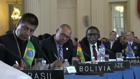 <p>OEA abre la puerta a suspensión de Venezuela y desconoce reelección de Maduro</p> <p>OEA abre la puerta a suspensión de Venezuela y desconoce reelección de Maduro</p>