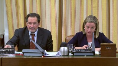 <p>Oramas estalla ante la comparecencia de Moral Santín afirmando que las 'tarjetas black' eran un sistema 