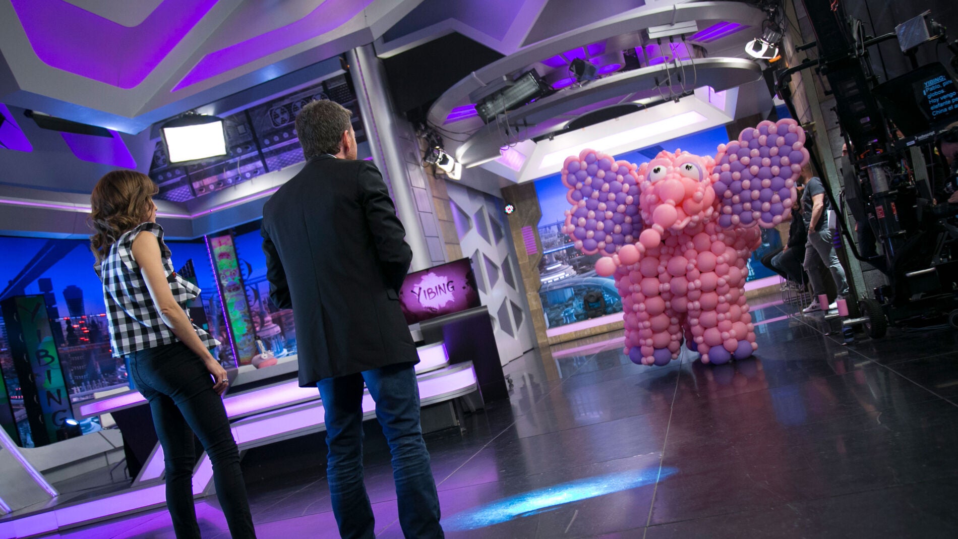 Pablo Motos sorprende a Yibing habl&aacute;ndole en chino en 'El Hormiguero 3.0'